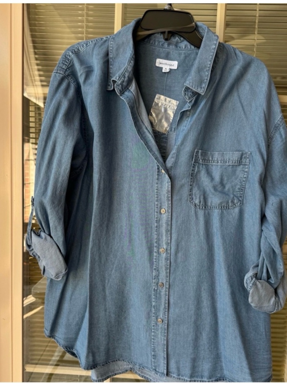Westbound Womens XL Lightweight Denim Shirt V Neck, button up Tunic NWT